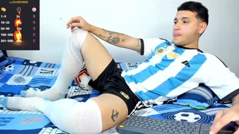 Snapshot of noha_white chatting on 12-23-24, 05:43 Noha online show from 12-23-24, 05:43