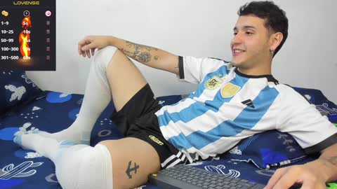 Snapshot of noha_white chatting on 01-03-25, 05:53 Noha online show from 01-03-25, 05:53