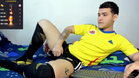 Snapshot of noha_white chatting on 01-26-25, 04:30 Noha online show from 01-26-25, 04:30