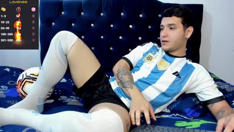 Snapshot of noha_white chatting on 02-07-25, 06:24 Noha online show from 02-07-25, 06:24