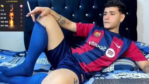 Snapshot of noha_white chatting on 02-11-25, 09:03 Noha online show from 02-11-25, 09:03