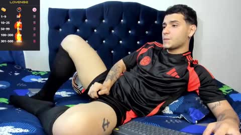 Snapshot of noha_white chatting on 03-08-25, 06:05 Noha online show from 03-08-25, 06:05