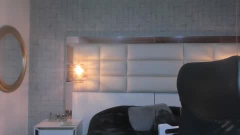  Nohemi   online show from 11-26-25, 10:33