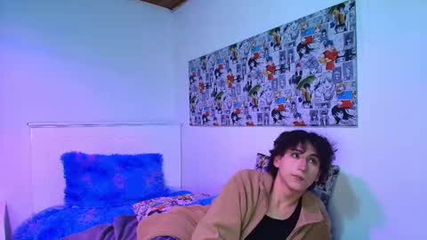 maxie online show from 10-21-25, 05:19