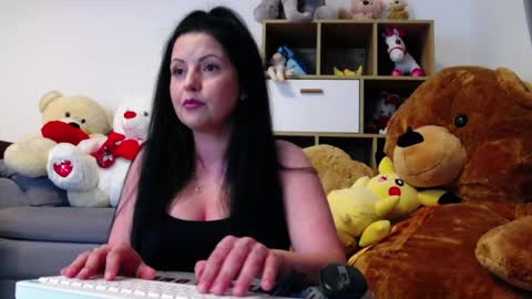 noirbella online show from 05-08-26, 09:20