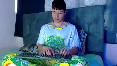 Snapshot of nolanjay chatting on 09-11-25, 02:28 NolanJay69 online show from 09-11-25, 02:28