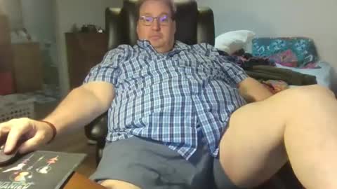 Snapshot of nolanvalenciax chatting on 02-24-26, 05:55 Nolan online show from 02-24-26, 05:55