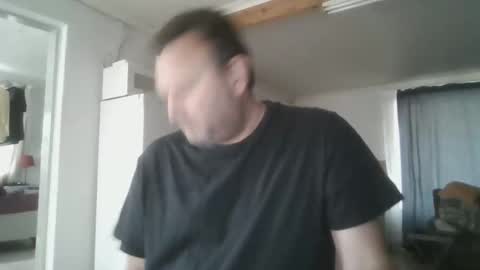 Snapshot of nollie244 chatting on 10-01-25, 05:13 Nollie online show from 10-01-25, 05:13