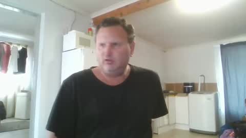 Snapshot of nollie244 chatting on 10-19-25, 10:05 Nollie online show from 10-19-25, 10:05