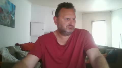 Nollie online show from 11-29-25, 06:16