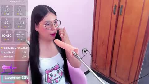 Snapshot of nomi_blue chatting on 12-14-25, 03:45 Nahomi online show from 12-14-25, 03:45