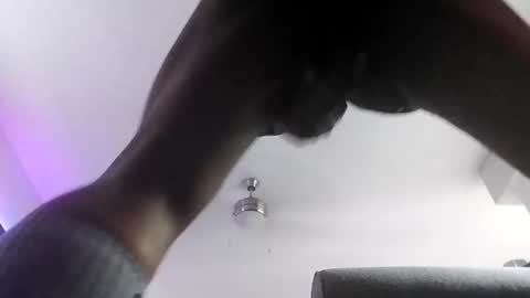 nomnom1970 online show from 02-09-25, 06:05