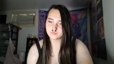 nonbinarybeauty20 online show from 02-08-25, 10:19