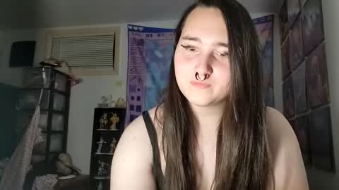 nonbinarybeauty20 online show from 03-05-25, 08:00