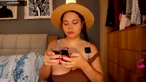 Soy Ash online show from 06-10-26, 01:43