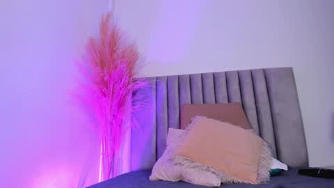 Nora Da Silva online show from 12-28-24, 12:57