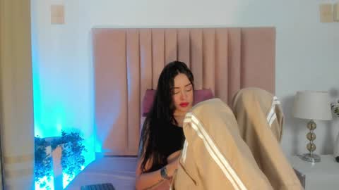 Nora Da Silva online show from 01-11-25, 10:07