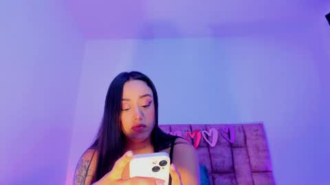 Nora Da Silva online show from 05-12-26, 04:31