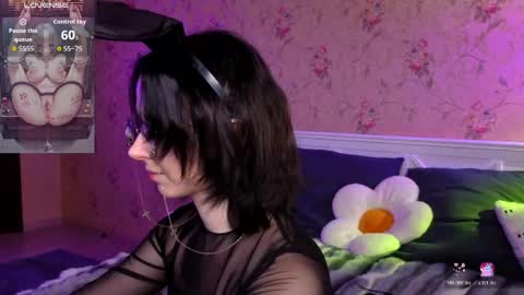 Nora Failure online show from 04-20-26, 02:14