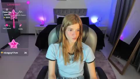 Nora online show from 03-04-25, 07:11