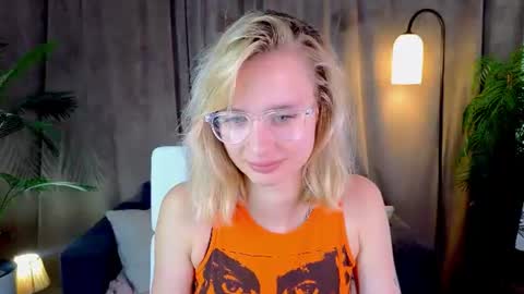 Nora online show from 07-22-26, 07:22