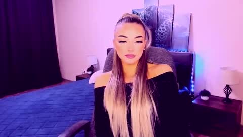 Snapshot of norasun chatting on 11-11-25, 05:24 NoraSun online show from 11-11-25, 05:24