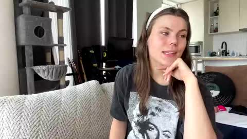 Nordic Belle online show from 05-15-26, 01:51