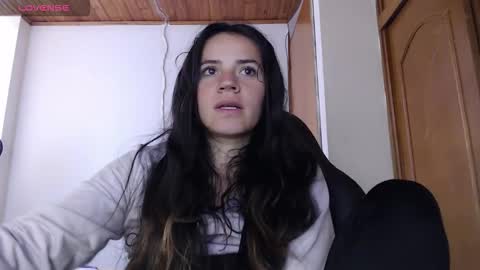 noreen_ online show from 11-10-25, 03:22