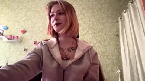 Snapshot of noreenberrio chatting on 03-10-26, 03:06 Amelia online show from 03-10-26, 03:06