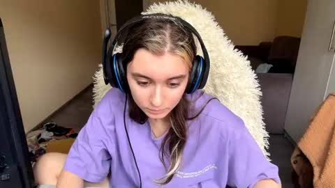 Elena online show from 04-13-26, 08:20