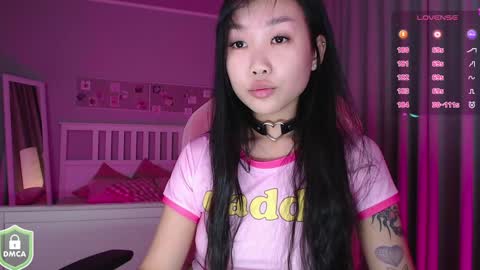 Snapshot of norma_blum chatting on 12-04-24, 06:33 eva online show from 12-04-24, 06:33