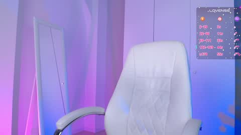 Snapshot of norma_blum chatting on 12-10-24, 01:32 eva online show from 12-10-24, 01:32