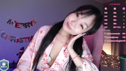 Snapshot of norma_blum chatting on 12-19-24, 03:40 eva online show from 12-19-24, 03:40