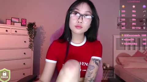 Snapshot of norma_blum chatting on 03-04-25, 04:17 eva online show from 03-04-25, 04:17