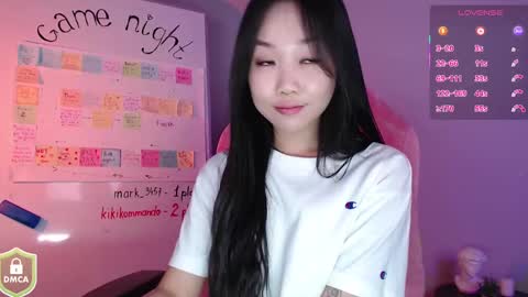 Snapshot of norma_blum chatting on 03-07-25, 04:24 eva online show from 03-07-25, 04:24