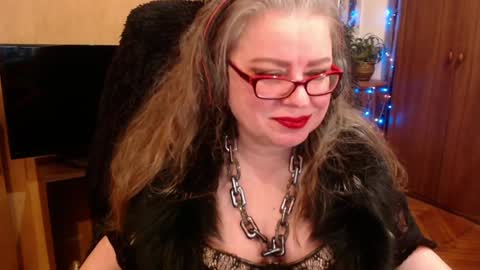 miss Tress online show from 12-15-24, 11:42