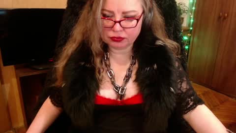 miss Tress online show from 12-25-24, 02:14
