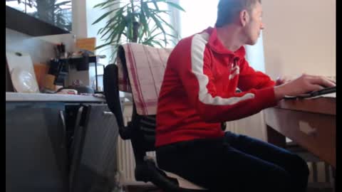 Normuc online show from 02-12-25, 10:24