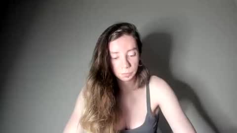 Emily snow online show from 12-08-24, 10:25