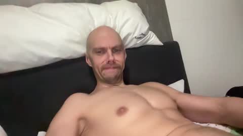 north_guy799643 online show from 01-07-26, 03:03