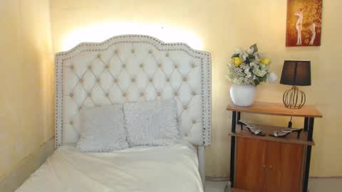 Kyline online show from 12-06-24, 03:52