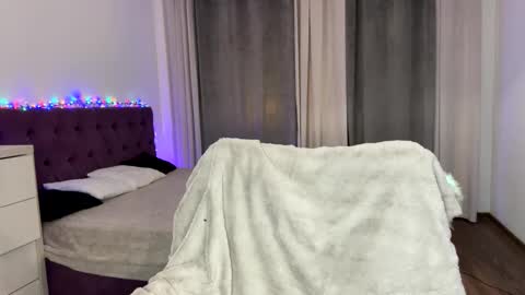 Tina online show from 11-27-25, 09:28