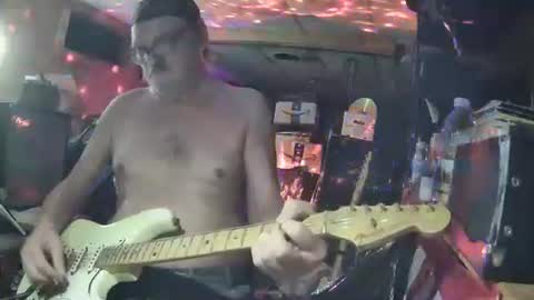 notflamingfart online show from 03-12-26, 05:46