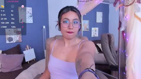 Snapshot of nova_allen chatting on 10-07-25, 11:35 n o v a online show from 10-07-25, 11:35