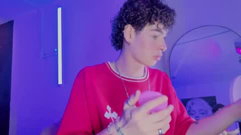 Nova Salvatore online show from 03-31-26, 03:19