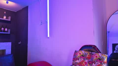 Nova Salvatore online show from 04-09-26, 08:47