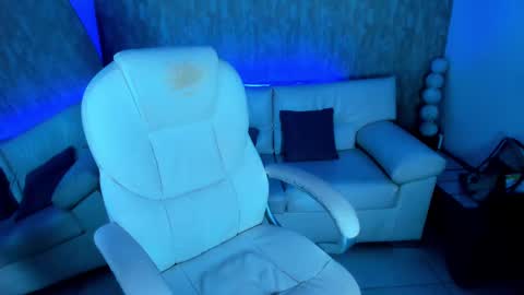 nova online show from 09-09-25, 04:34