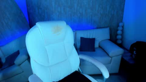 nova online show from 09-10-25, 04:45