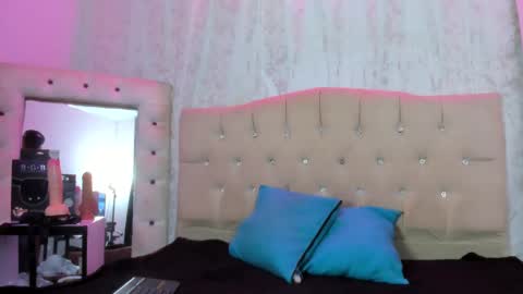 nova online show from 11-18-25, 04:50