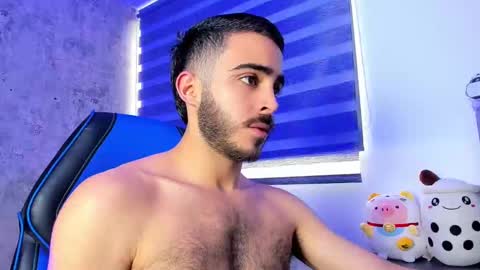 Snapshot of novacry chatting on 10-16-25, 12:06 Nova online show from 10-16-25, 12:06